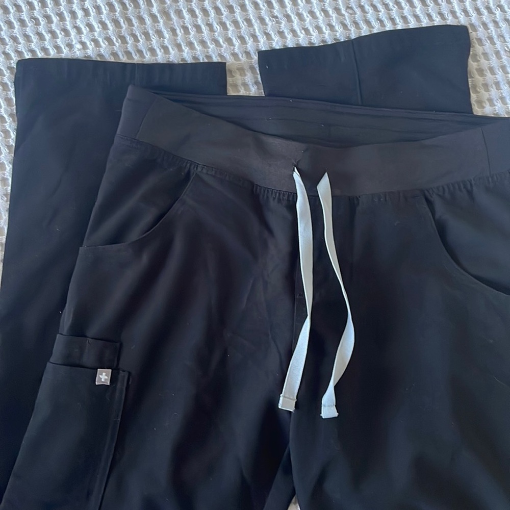 Figs Kade Cargo Scrub Pants